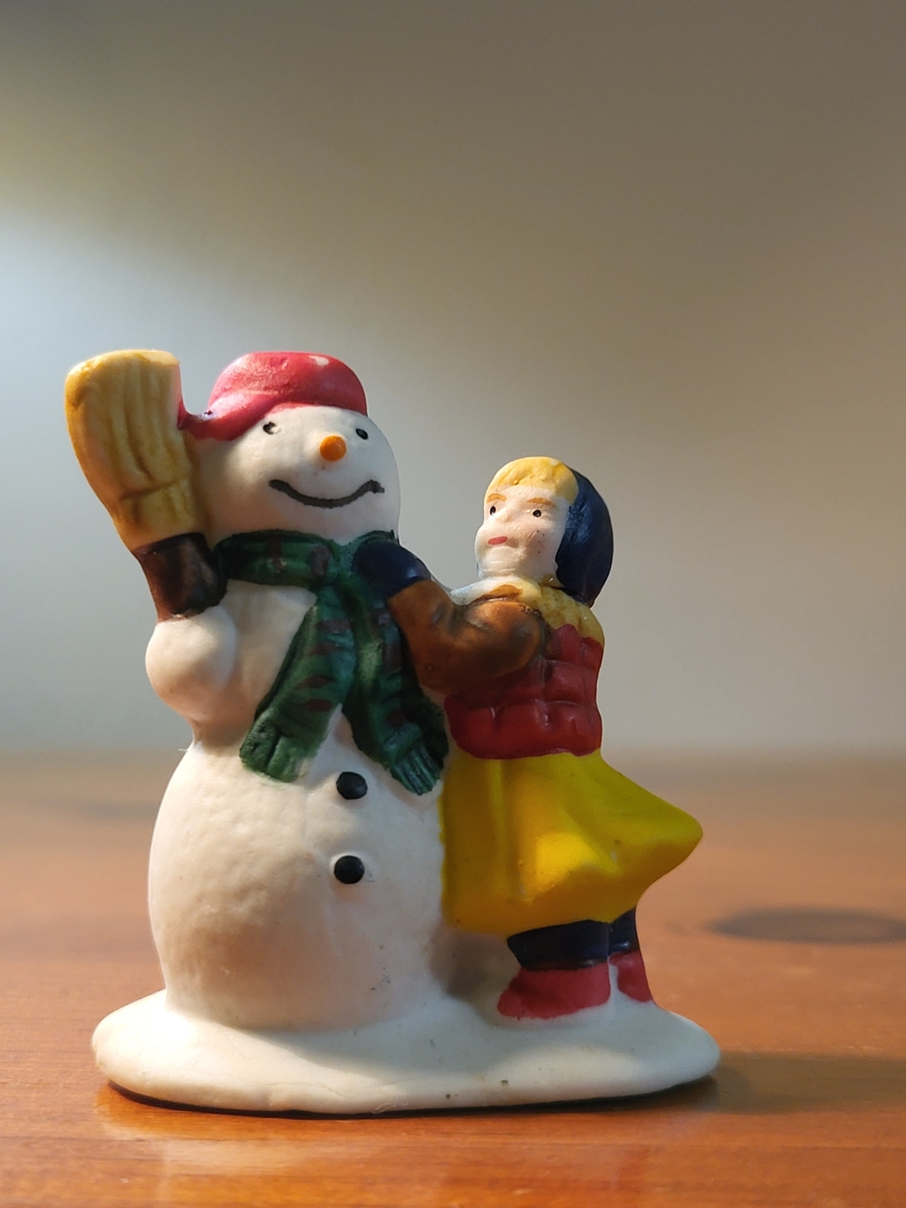Vintage 1996 Lemax Christmas Village Figurine Little Girl & Snowman Winter Decor
